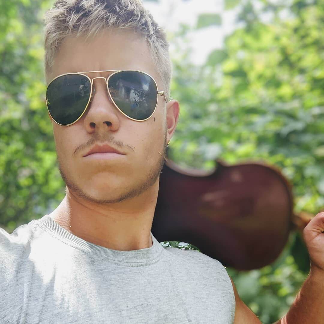 Gabe the Violinist to perform at Rolling Forks Vineyards
