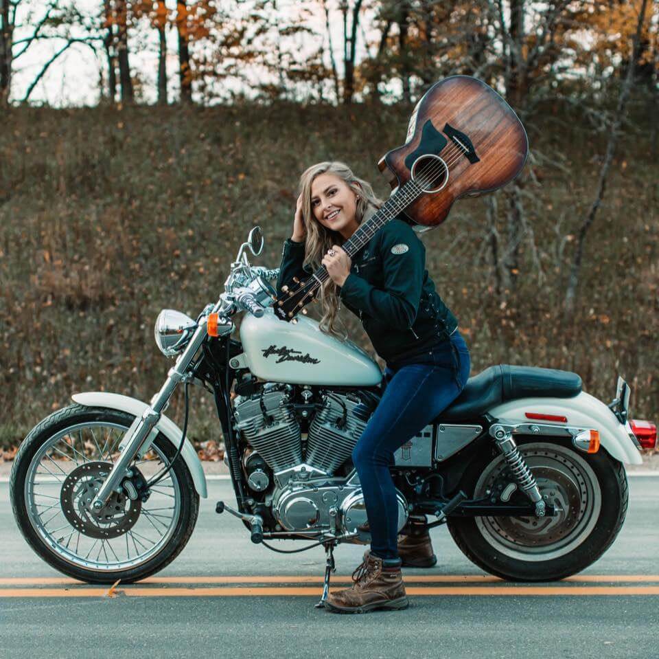 There is nothing quite like the combination of a glass of estate-grown, award-winning wine and the sound of local artists performing live. At Rolling Forks Vineyards, we host a rotating lineup of the region’s best musicians, offering everything from acoustic folk and jazz to soulful blues.