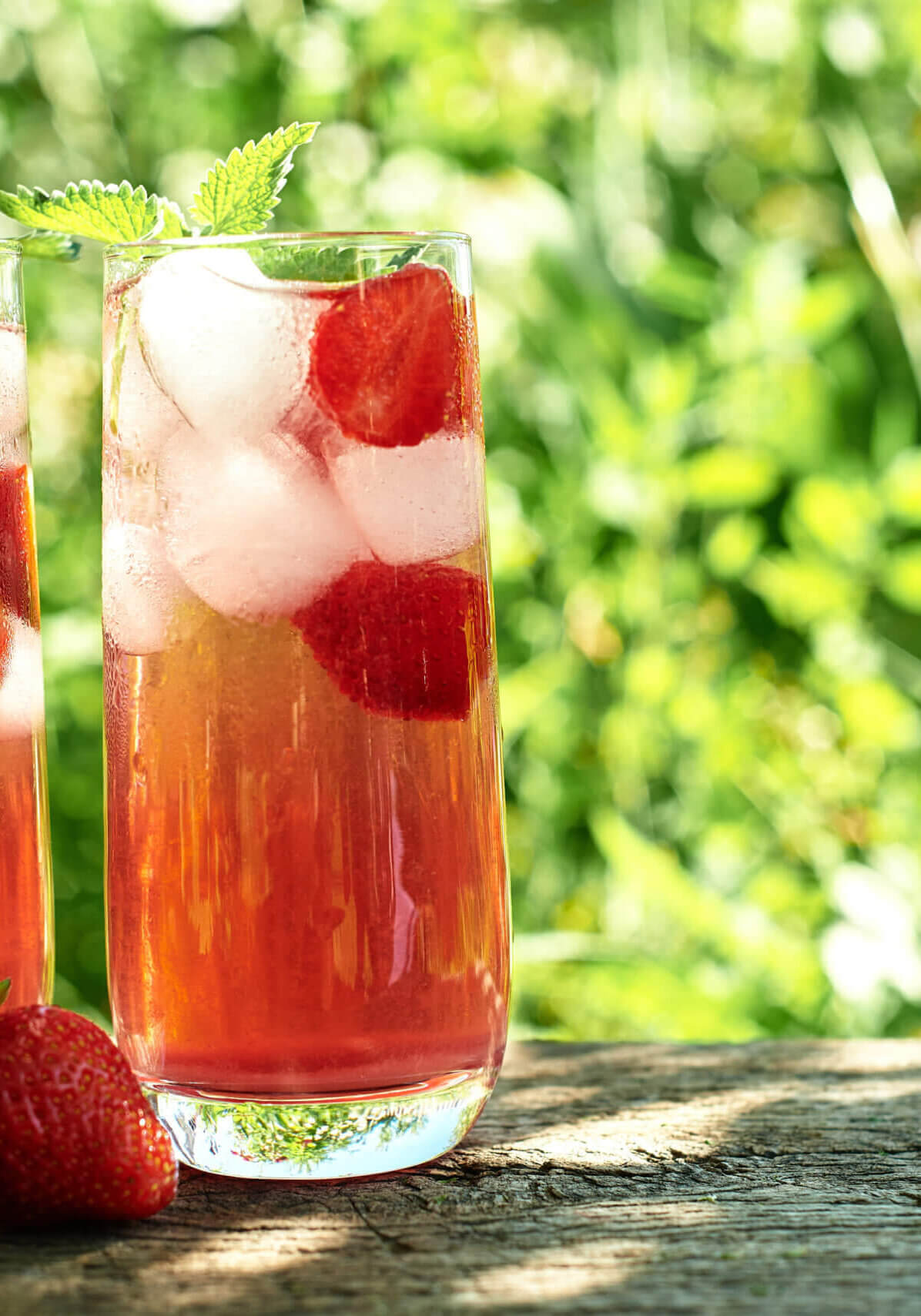 Strawberry Rosé Wine Sprtiz Cocktails